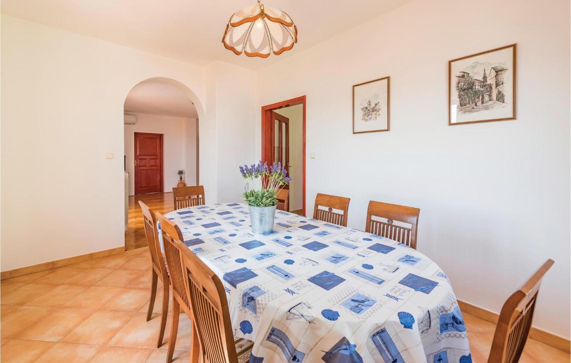 Amazing Apartment In Rabac With Kitchen Eksteriør billede