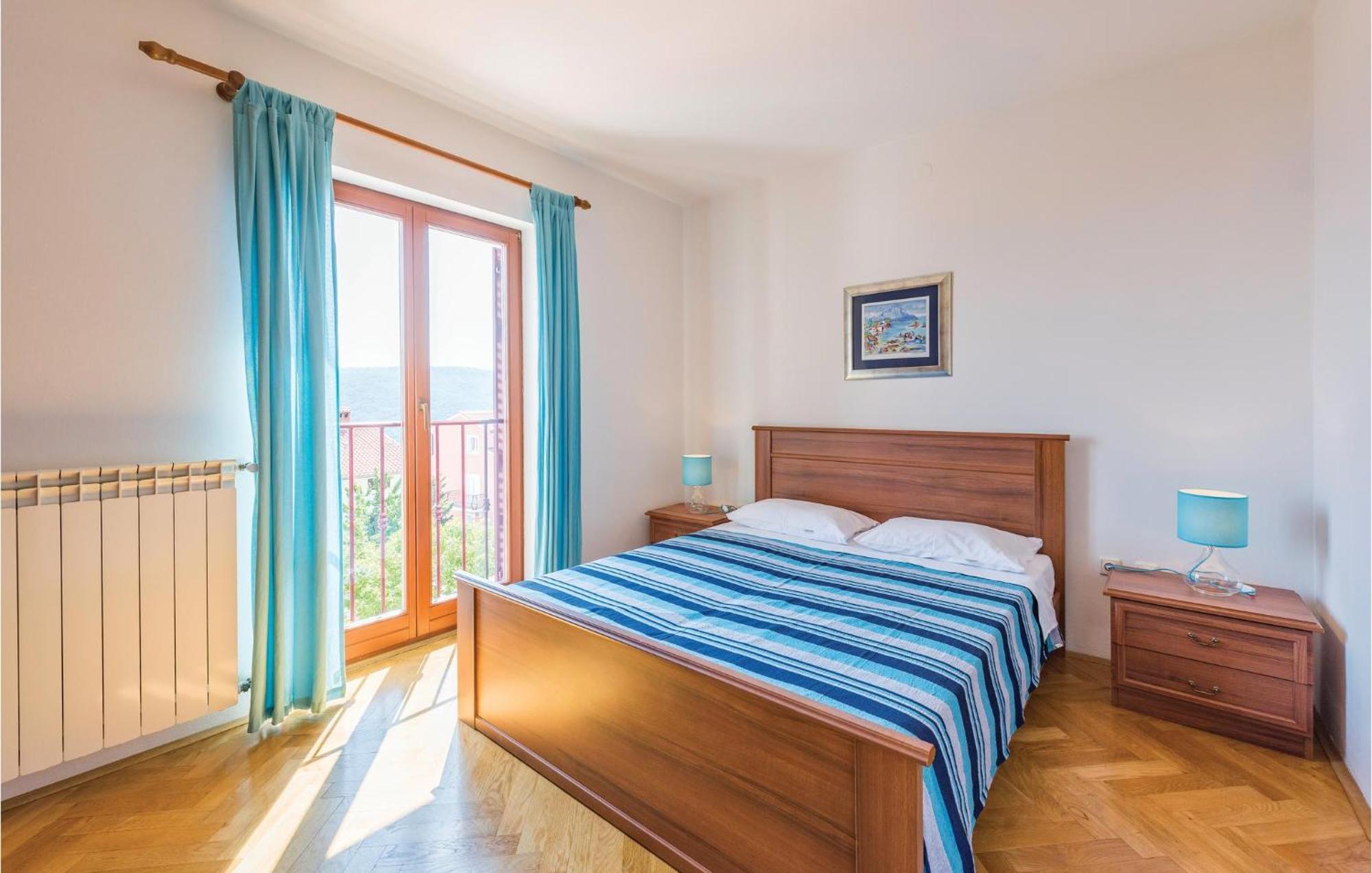 Amazing Apartment In Rabac With Kitchen Eksteriør billede